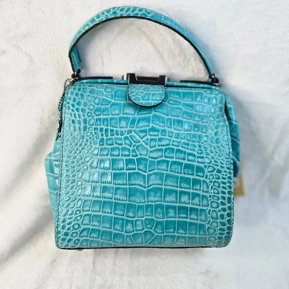 Patricia Nash Nela Distressed Vintage Croc Leather Frame Bag Aqua broken closure
